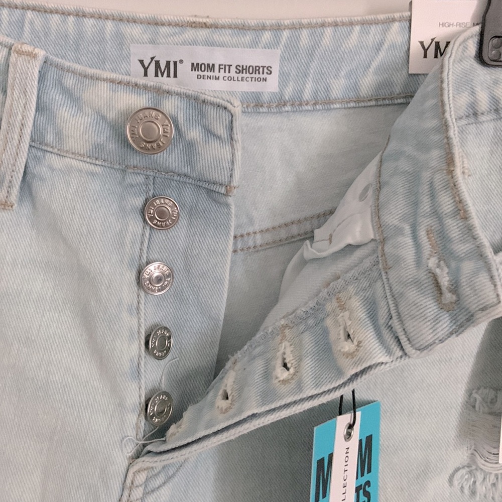 NWT Mom Fit Distressed Denim Jean Shorts Size 7/28 - Picture 6 of 10